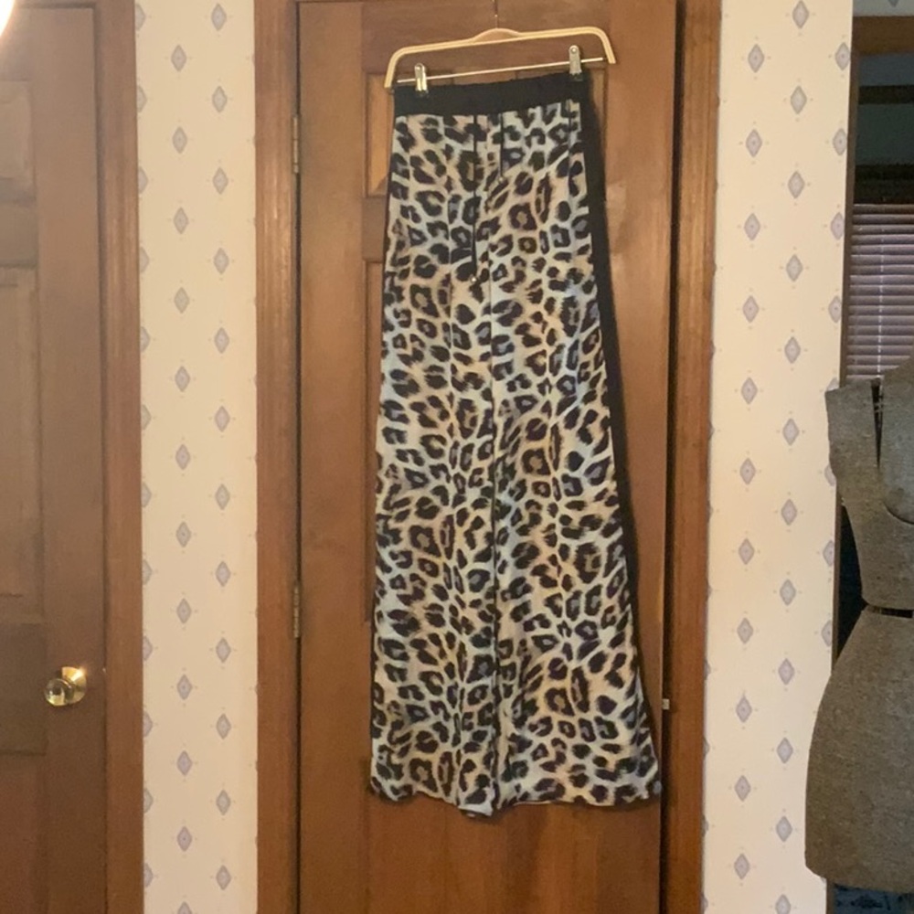 Aum-Couture wide leg pants